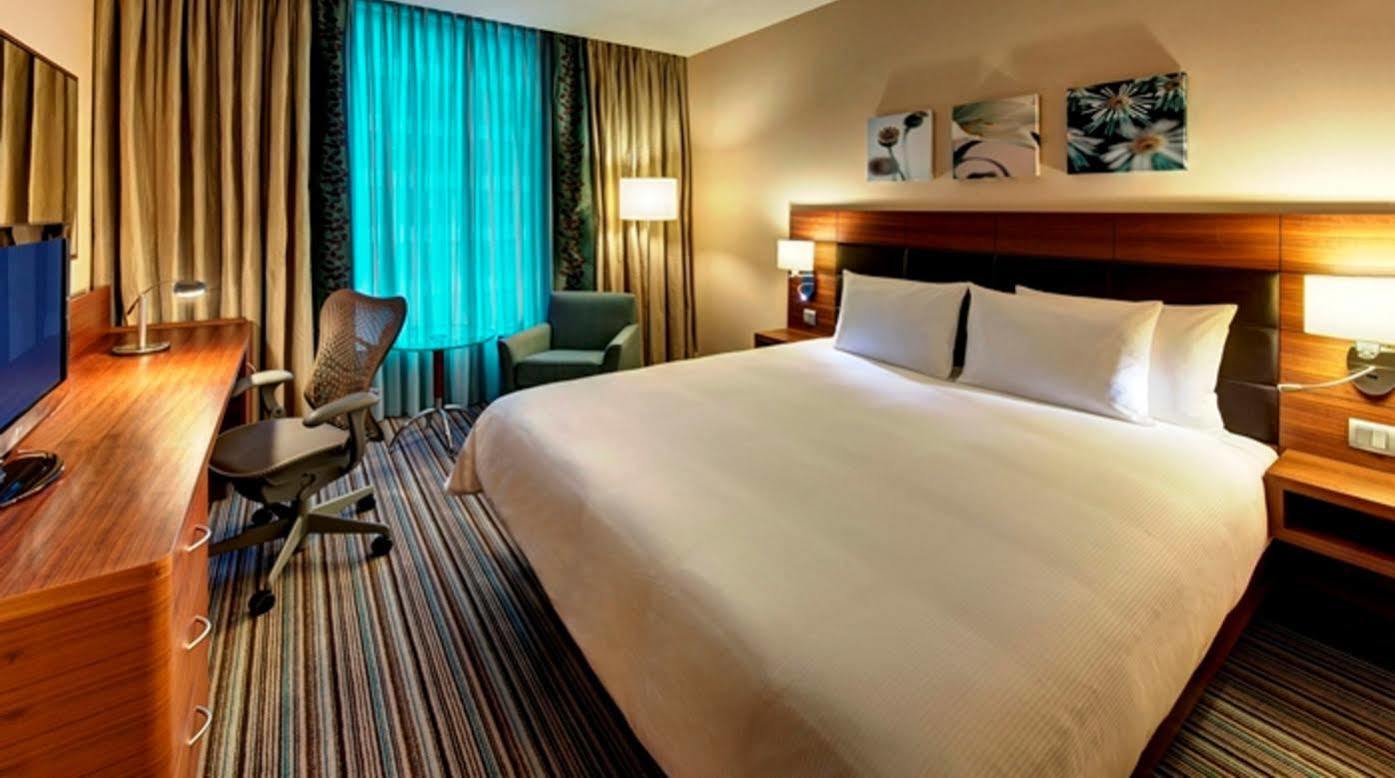 Hilton Garden Inn Zhongshan Guzhen Exterior foto